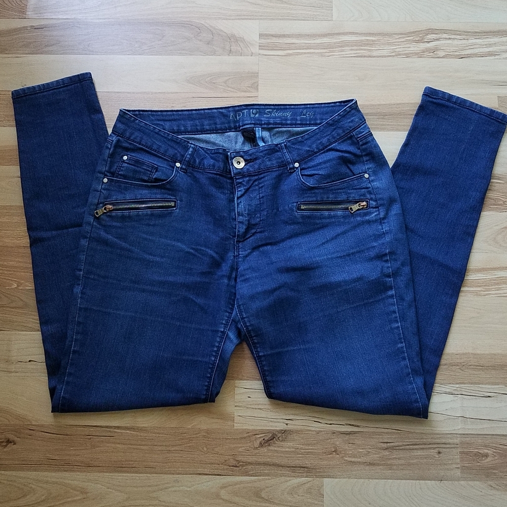 Dark Wash Skinny Leg Jeans